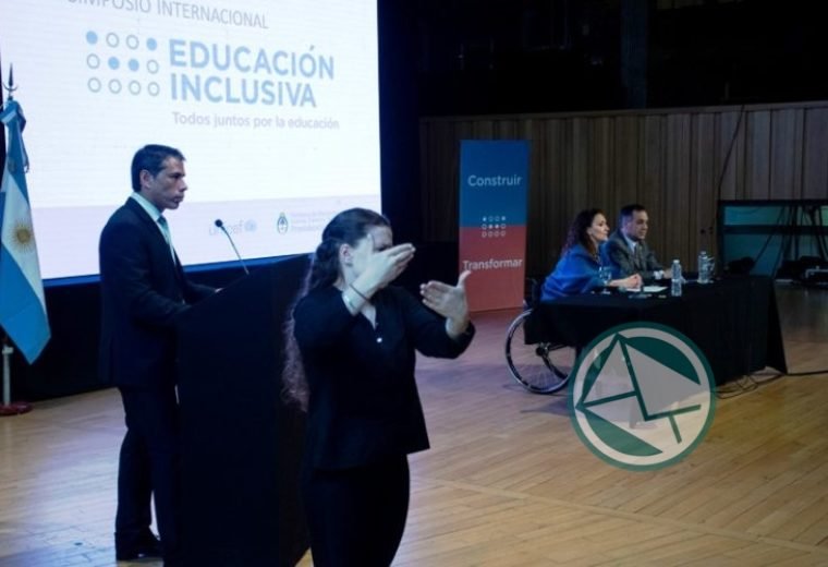 Segundo Simposio Internacional de Educación Inclusiva Segundo Simposio Internacional de Educación Inclusiva 4
