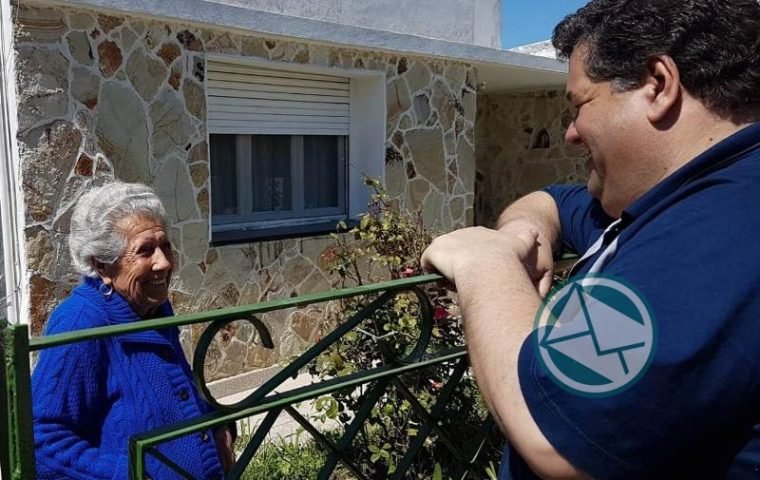 Timbreo de Nedela en el barrio Santa Teresita Timbreo de Nedela en el barrio Santa Teresita 03