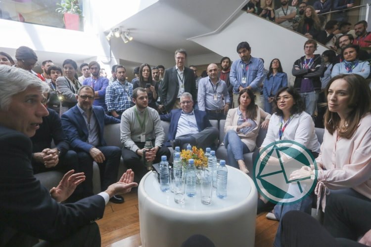 Vidal pasó por una empresa de tecnología en La Plata Vidal pasó por una empresa de tecnología en La Plata