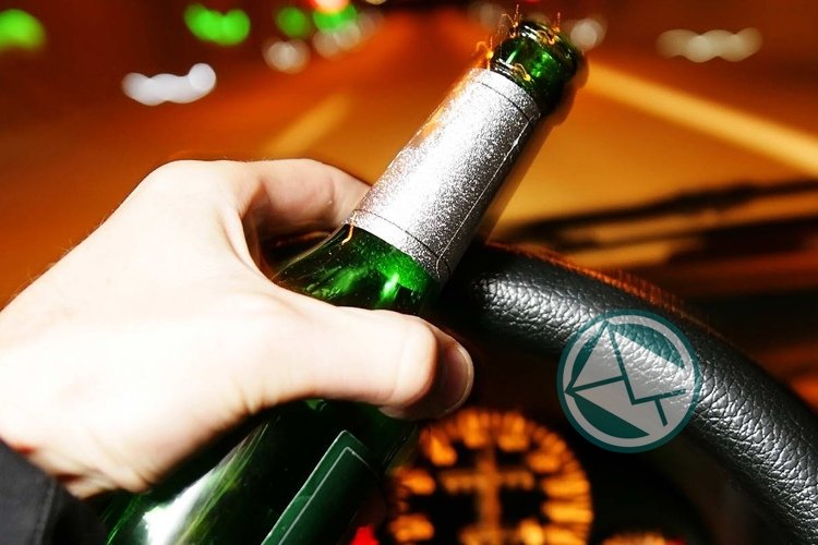 conduccion- volante-alcohol