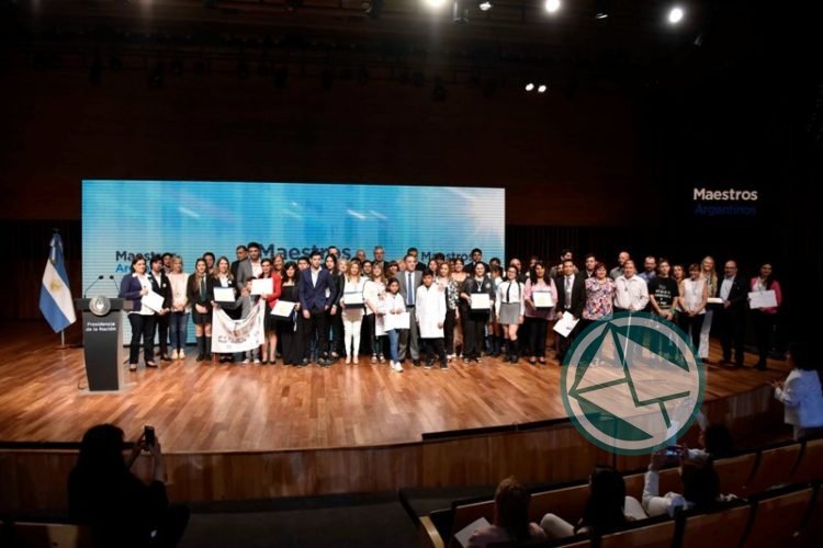 10 equipos docentes ganaron el premio Maestros Argentinos 2018