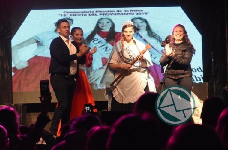 A toda música y baile se llevó adelante la 15° Fiesta del Provinciano en Berisso 05