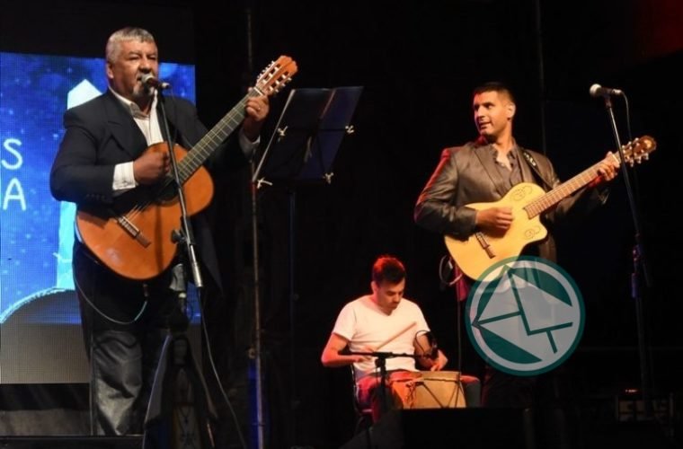 A toda música y baile se llevó adelante la 15° Fiesta del Provinciano en Berisso 13