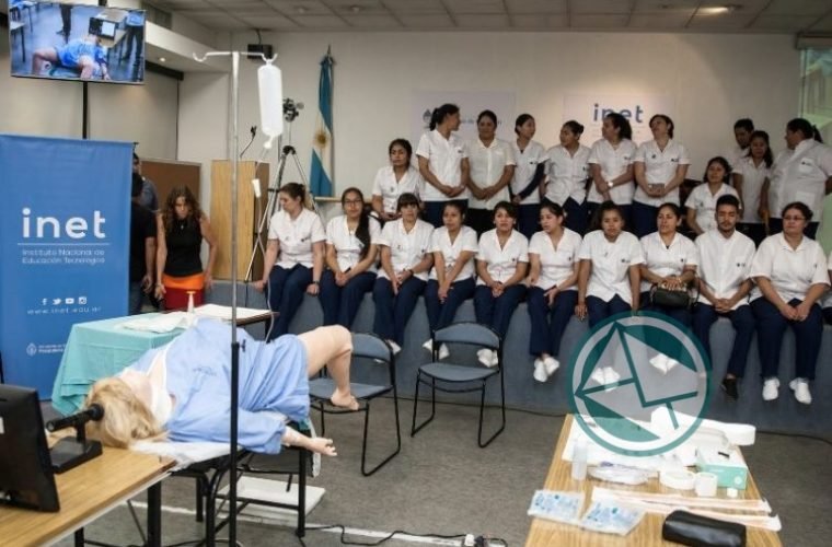 Enfermería, la carrera que eligen 43.000 argentinos 01
