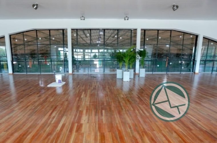 Se inaugura el primer piso del Polideportivo Municipal de Ensenada Hormigonado en el Polideportivo 02