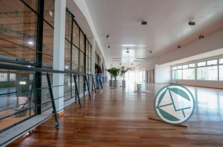 Se inaugura el primer piso del Polideportivo Municipal de Ensenada Hormigonado en el Polideportivo 03