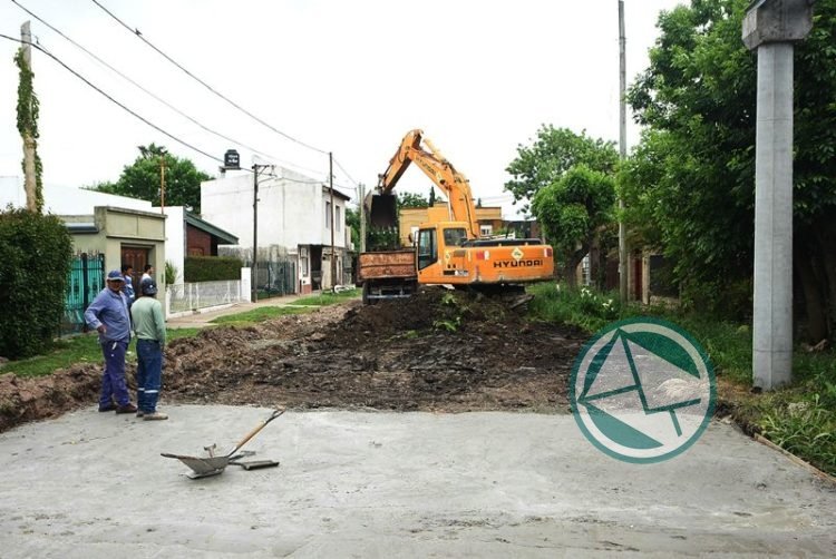 Pavimentación de calle 169 entre 21 y 22