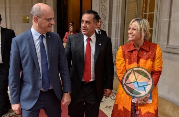 Se renovaron los lazos de cooperación entre Argentina y Francia en materia de educación cooperación entre Argentina y Francia en materia de educación 7
