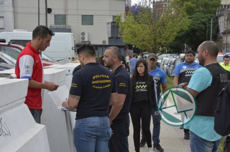 La Municipalidad de La Plata a la caza de los "Cuidacoches"