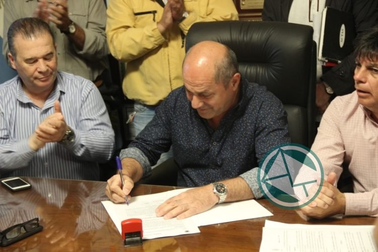12 mil pesos en 2 cuotas será el bono de fin de año para los municipales de Ensenada