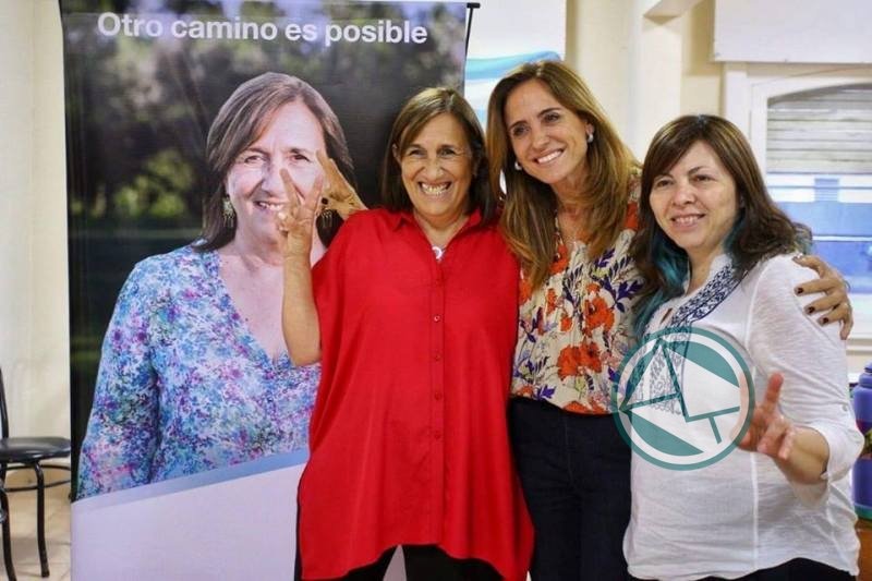 Adriana González encabezó mesa debate de mujeres dirigentes de la Región 3