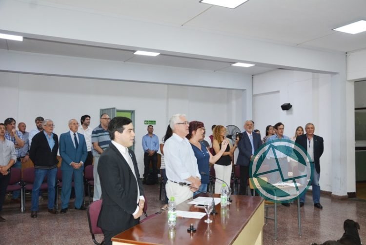 El Concejo de Berisso homenajeó al intendente y concejales electos en 1983 03