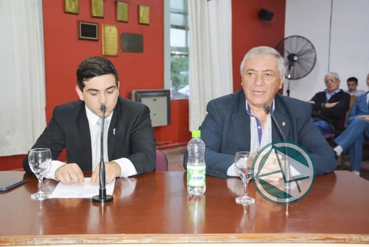 El Concejo de Berisso homenajeó al intendente y concejales electos en 1983 04