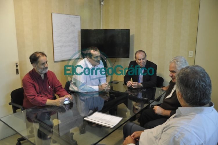 Escudero busca beneficiar a instituciones con un régimen específico de tarifas Escudero busca beneficiar a instituciones con un régimen específico de tarifas