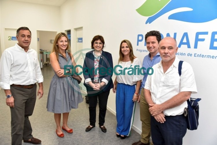 Finocchiaro se reunió con sus pares de Educación y visitan centro de simulación de enfermería Finocchiaro se reunió con sus pares de Educación y visitan centro de simulación de enfermería