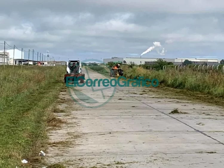 Futuro Ensenadense realizó trabajos en el Parque Industrial de Ensenada Futuro Ensenadense realizó trabajos en el Parque Industrial de Ensenada