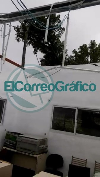 Más de 30 escuelas y jardines afectados por el temporal en La Plata Más de 30 escuelas y jardines afectados por el temporal en La Plata