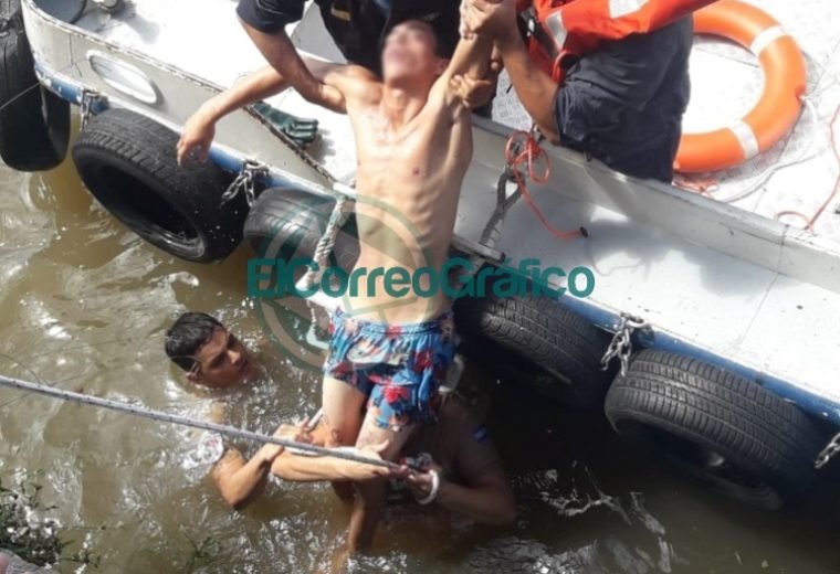 Dramático rescate en Berisso Prefectura2