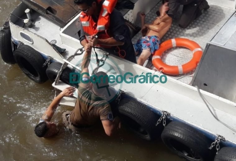 Dramático rescate en Berisso Prefectura3