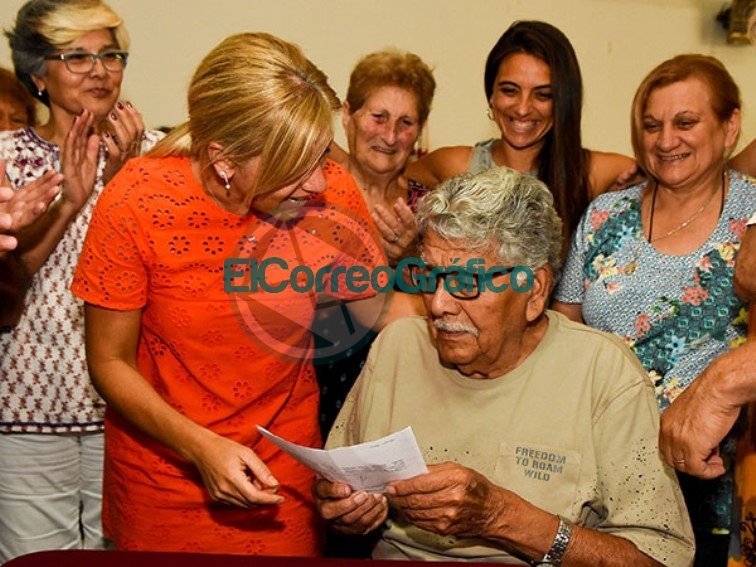 El Club Abuelos “Ciudad de Berisso” recibió un subsidio de PAMI