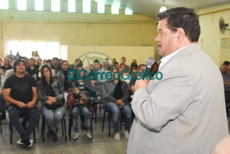 Nedela entregó 128 escrituras y la firma de 47 nuevos trámites