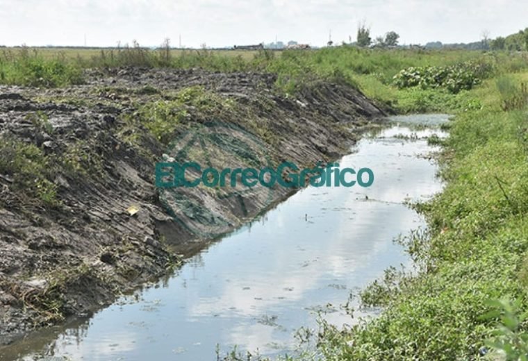 Perfilados de canales en bario El Carmen 01