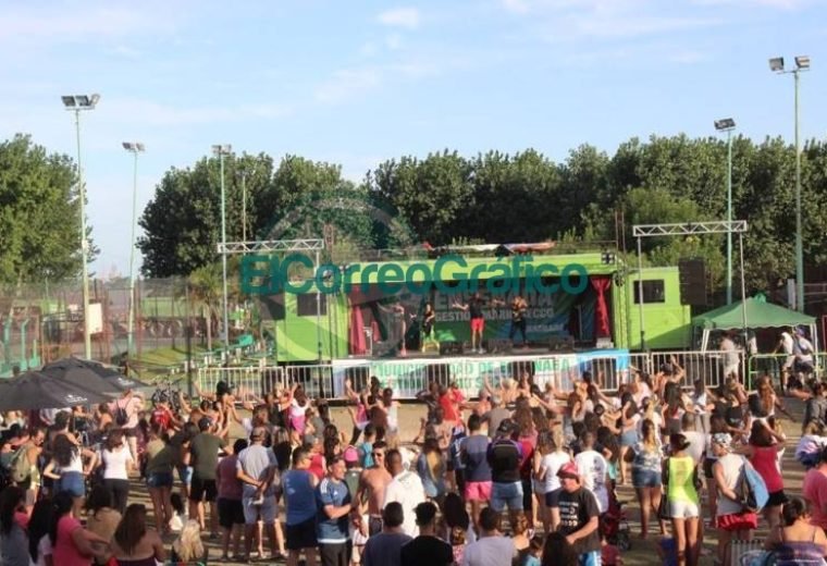 Revolución Cultural en el Río a pleno este fin de semana en Punta Lara 4