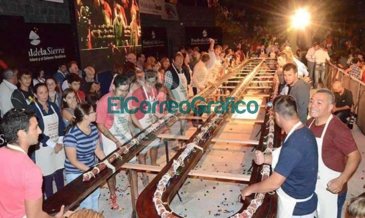 Por el récord: En Tandil preparan el salame más largo del mundo