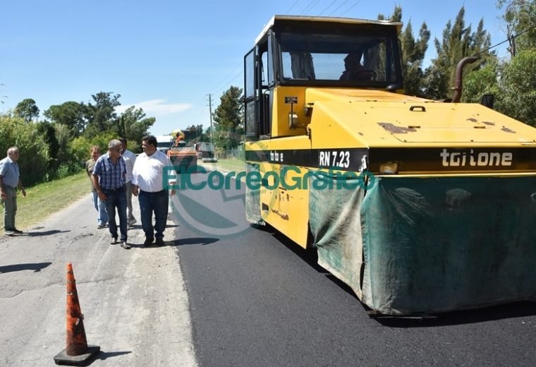 Trabajos de bacheos sobre Ruta 15 desde calle 52 hasta el Camino Real 01