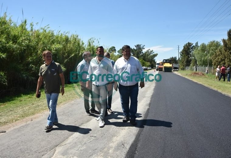 Trabajos de bacheos sobre Ruta 15 desde calle 52 hasta el Camino Real 02