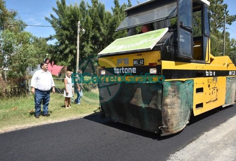 Trabajos de bacheos sobre Ruta 15 desde calle 52 hasta el Camino Real 05