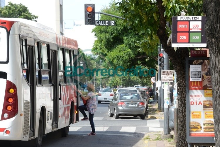 Cambios en las paradas y recorridos de colectivos en las calles 41, 42 y 53
