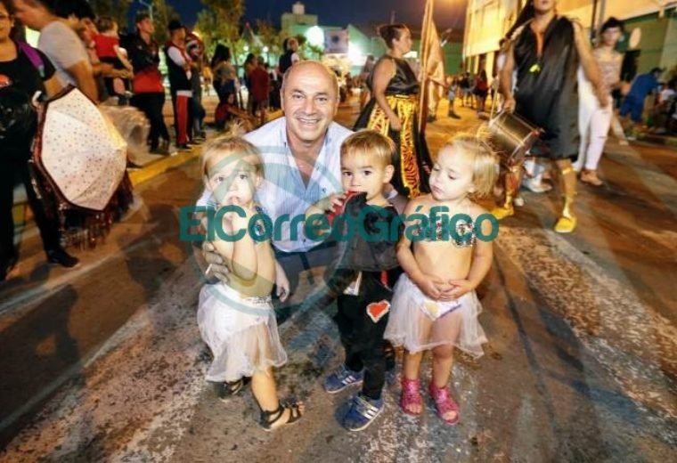 Con unos cientos de espectadores concluyó el Carnaval de la Región en Ensenada 05