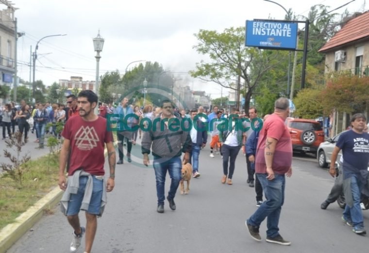 El Sindicato de Municipales llevó adelante una medida de fuerza por una mejor oferta paritaria 01