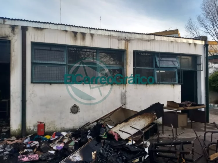 En La Plata gastan más de un millón de pesos por mes en reparar escuelas por vandalismo