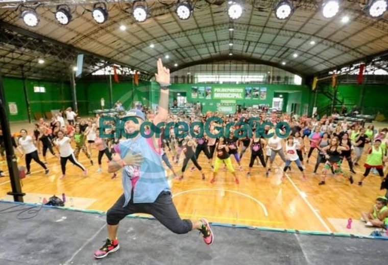 Ensenada zumbó por el Día de la Mujer 1