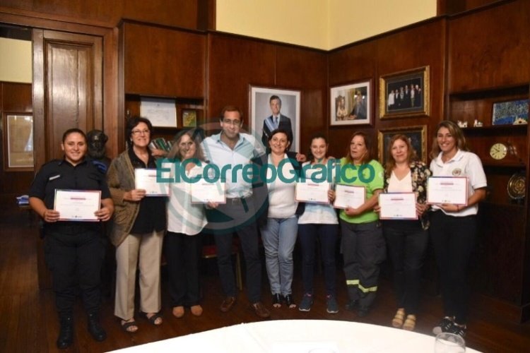 Día Internacional de la Mujer: Garro reconoció el rol social de ocho mujeres