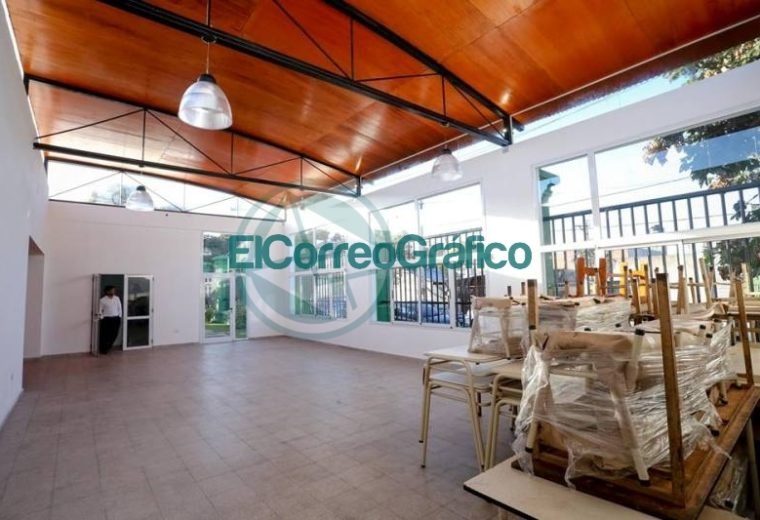 Secco inauguró el ciclo lectivo en el distrito de Ensenada 04