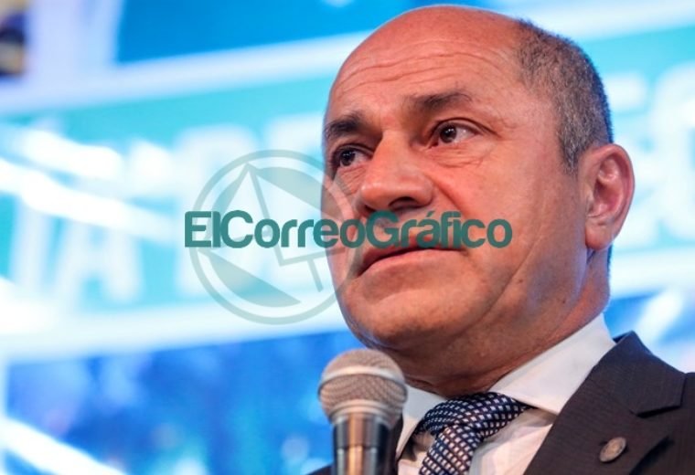 Secco se lanzó a su quinto mandato 1