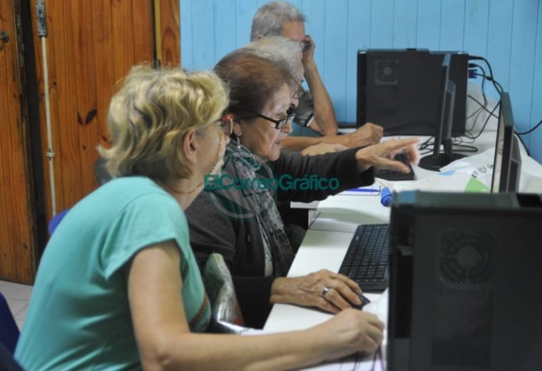 Comenzó la capacitación digital bonaerense para adultos mayores 02