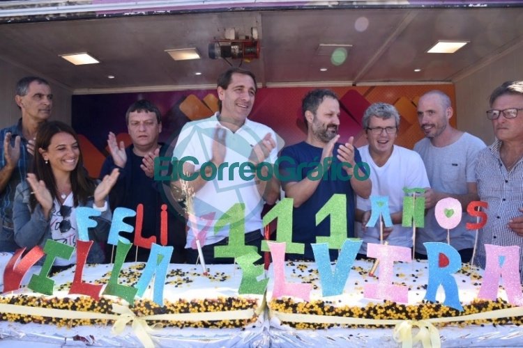 Con un gran desfile y diversas actividades, los vecinos de Villa Elvira celebraron su 111° Aniversario