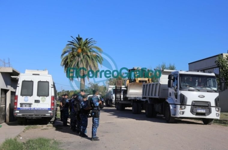 Derriban tres ‘búnkers narco’ en La Plata 4