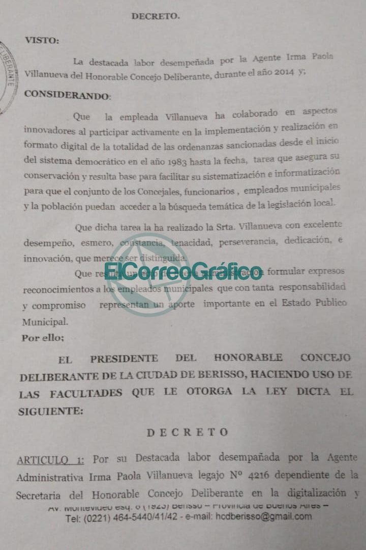 Ni Nanni ni Sargaduy reconocieron a la empleada municipal al poner a funcionar la web del Concejo Empleada Destacada 2014 Irma Paula Villanueva 1