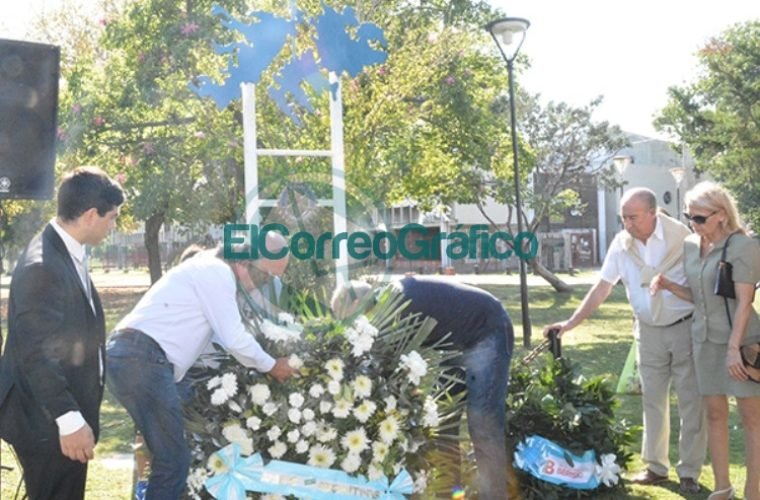 Homenaje del Rotary Club de Berisso a los Héroes de Malvinas 01