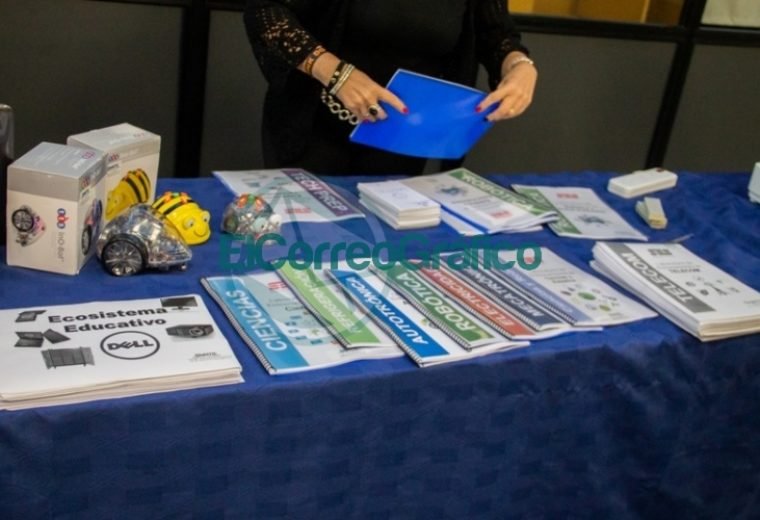 La Escuela Técnica se forma en Saberes Digitales 01