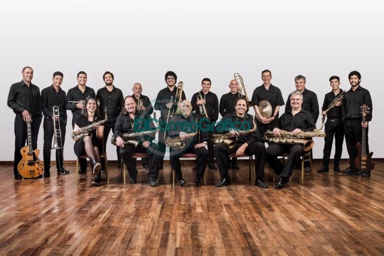 Ciclo de 'Música al Mediodía' a cargo de “La Silver Big Band”