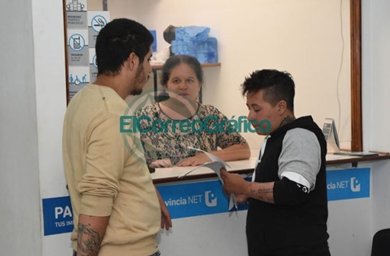 Las Licencias de Conducir ya se entregan en el día que se inicia el trámite Las Licencias de Conducir ya se entregan en el día que se inicia el trámite 2