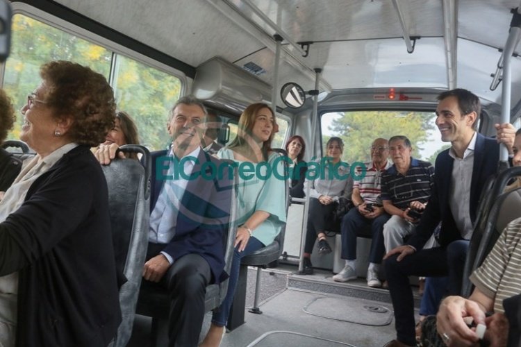Macri y Vidal inauguraron servicio de colectivos en Junín