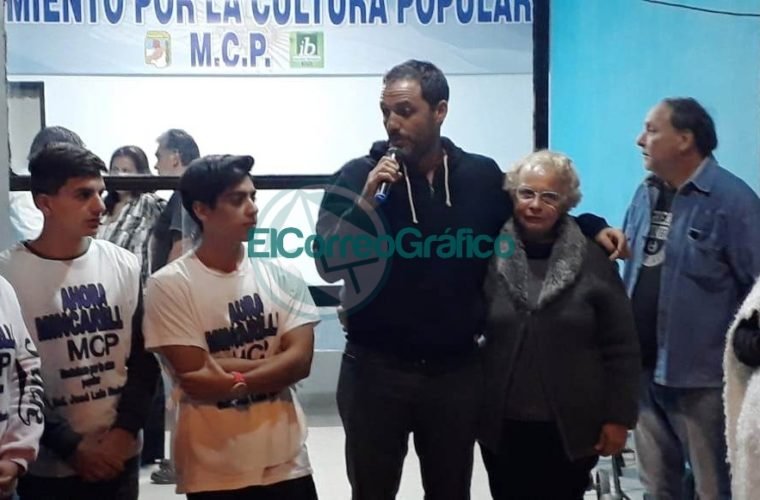 Mincarelli en la inauguración de una unidad básica afín a su precandidatura 11