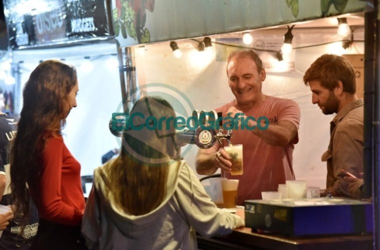 Más de 100 mil personas disfrutaron el festival cervecero platense ‘San Patricio’ en el Camping Municipal 04